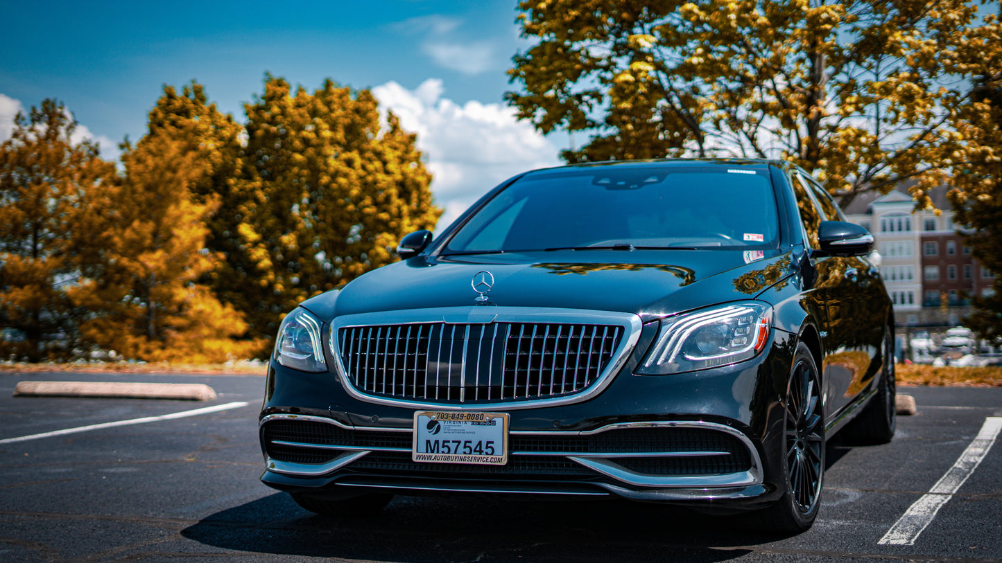 Mercedes Benz Maybach S560 (Chauffeur Service (4 Hours))